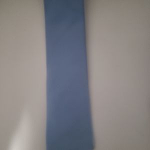 Mens new silk tie by Denver Hayes